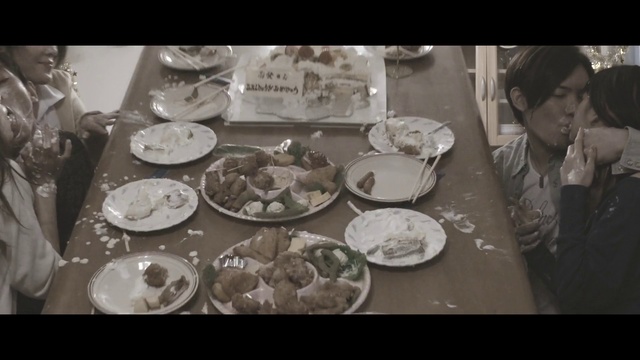 Video Reference: Meal, Photograph, Still life photography, Tableware, Porcelain, Food, Dishware, Black-and-white, Monochrome photography, Monochrome