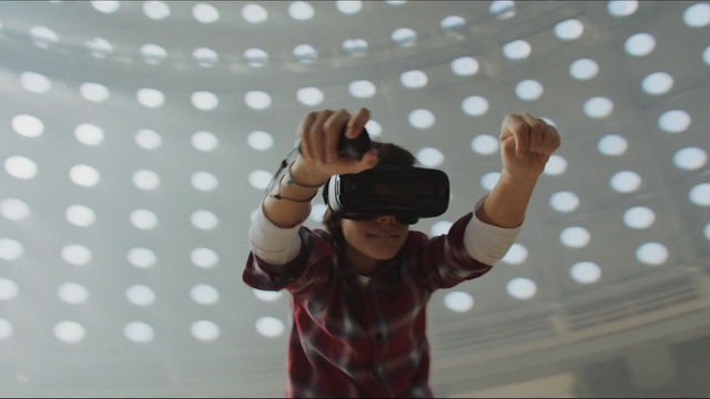 Video Reference: Design, Pattern, Fun, Hand, Talent show, Polka dot, Vacation, Child, Performance, Dance