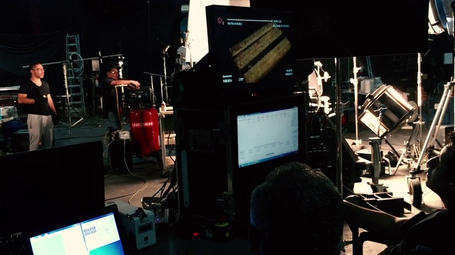 Video Reference: Stage, Studio, Musical instrument accessory, Electronic instrument, Music, Performance, Sound stage, Music venue, Musician, Electronics