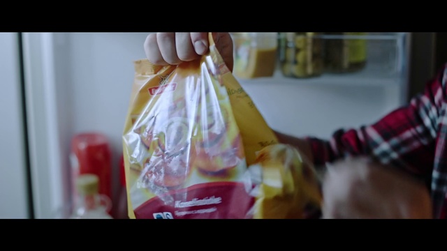 Video Reference: Junk food, Present, Food