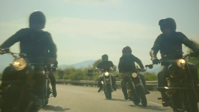 Video Reference: Motorcycle, Motorcycling, Vehicle, Motor vehicle, Atmospheric phenomenon, Mode of transport, Haze, Cruiser, Personal protective equipment, Rocker