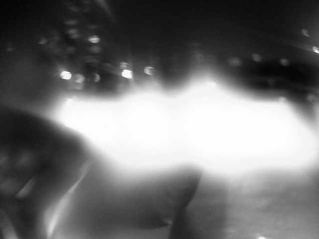 Video Reference: White, Black, Black-and-white, Photograph, Monochrome photography, Sky, Monochrome, Light, Water, Beauty