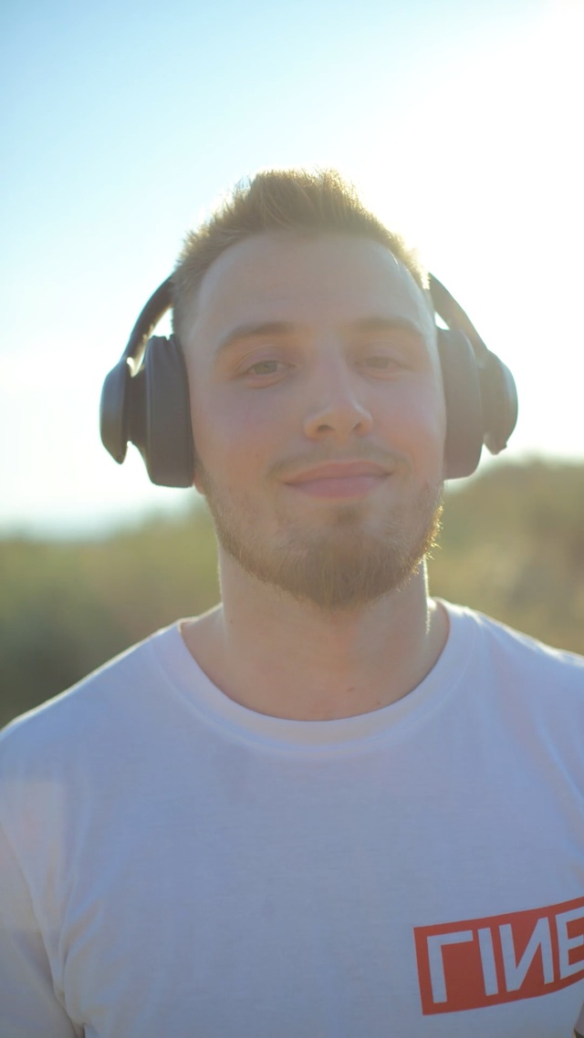 Video Reference: Face, Head, Chin, Audio equipment, Forehead, Headphones, Ear, Cool, Technology, Gadget