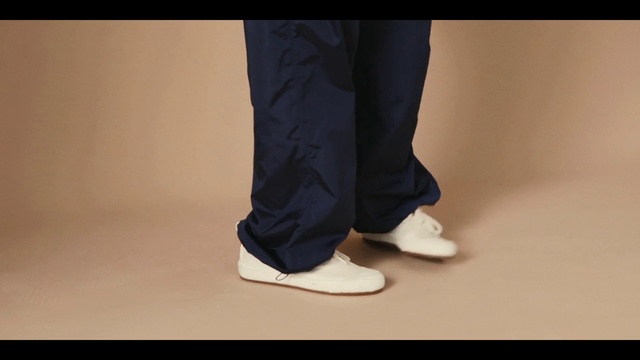 Video Reference: Footwear, Shoe, White, Jeans, Human leg, Standing, Leg, Denim, Trousers, Joint