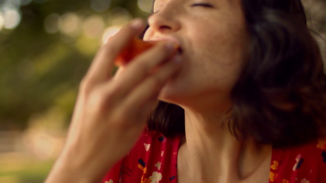 Video Reference: Nose, Facial expression, Lip, Skin, Mouth, Chin, Cheek, Close-up, Eating, Neck