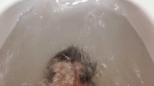 Video Reference: Bathing, Washing, Bathtub