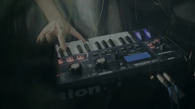 Video Reference: Electronic instrument, Electronic keyboard, Musical instrument, Analog synthesizer, Electronics, Musical keyboard, Synthesizer, Audio equipment, Technology, Electronic musical instrument
