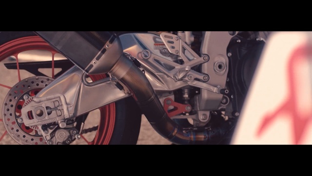 Video Reference: Vehicle, Auto part, Tire, Wheel, Suspension, Exhaust system, Brake, Rim, Motorcycle, Spoke