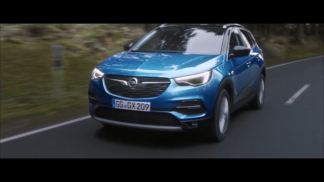 Video Reference: Land vehicle, Vehicle, Car, Automotive design, Sport utility vehicle, Mazda, Compact sport utility vehicle, Crossover suv, Mid-size car, Compact car