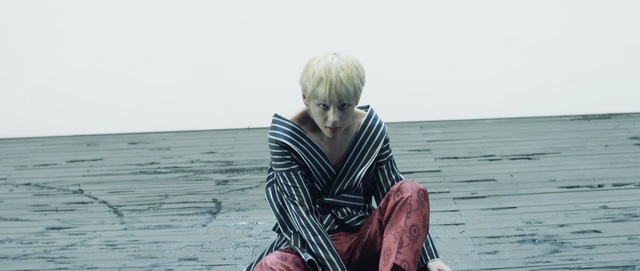 Video Reference: water, girl, outerwear, sea, vacation, neck