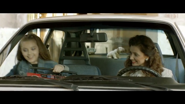 Video Reference: Vehicle door, Motor vehicle, Vehicle, Mode of transport, Car, Driving, Windshield, Auto part, Automotive exterior, Person