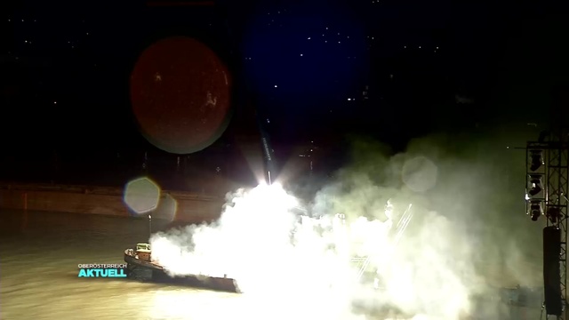 Video Reference: Atmosphere, Sky, Light, Astronomical object, Atmospheric phenomenon, Night, Space, Midnight, Outer space, Screenshot