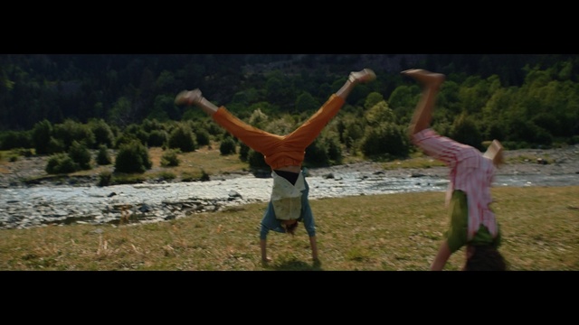 Video Reference: Nature, Fun, Acrobatics, Performance, Happy, Human, Organism, Photography, Adaptation, Performing arts