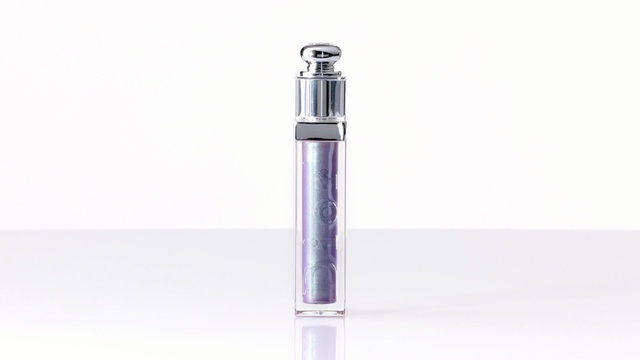 Video Reference: Product, Pen, Material property, Office supplies, Glass, Metal