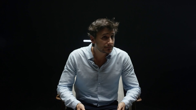 Video Reference: Cheek, Arm, Sitting, Human, Human body, Performance, Photography, Elbow, Flash photography, Portrait