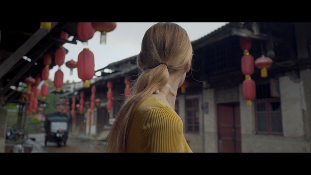 Video Reference: screenshot, girl, temple