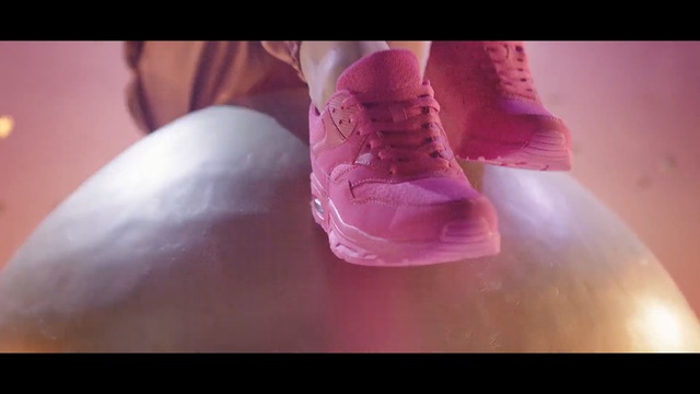 Video Reference: Pink, Footwear, Shoe, Hand, Leg, Finger, Nail, Flesh, Foot