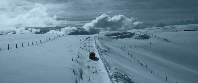 Video Reference: snow, freezing, sky, winter, geological phenomenon, cloud, arctic, glacial landform, piste, winter storm