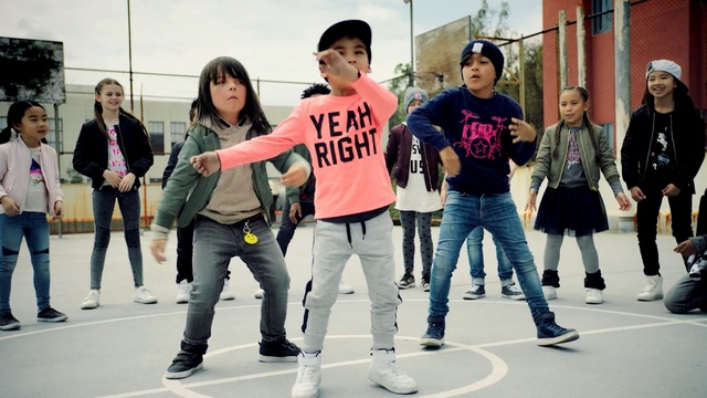 Video Reference: Youth, Fashion, Event, Dance, Street dance, Fun, Jeans, Performing arts, T-shirt, Hip-hop dance, Person