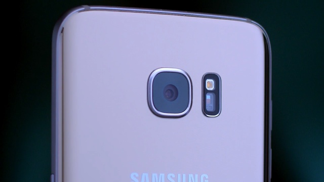 Video Reference: Mobile phone, Gadget, Communication Device, Portable communications device, Smartphone, Electronic device, Technology, Feature phone, Material property, Multimedia