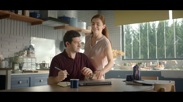 Video Reference: Fun, Conversation, Hand, Screenshot, Photography, Sitting, Photo caption, Person