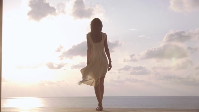 Video Reference: sky, sea, vacation, summer, sunlight, calm, physical fitness, beach, happiness, horizon, Person