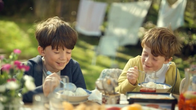 Video Reference: child, meal, eating, lunch, food, girl, fun, recreation, cuisine, brunch, Person