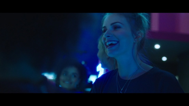 Video Reference: Entertainment, Music artist, Performance, Music, Song, Singing, Singer, Performing arts, Pop music, Music venue, Person