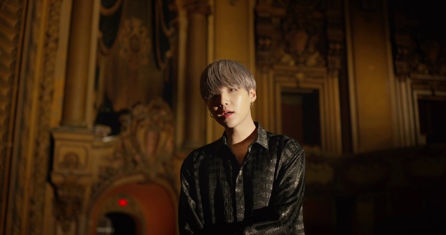 Video Reference: Human, Photography, Fun, Portrait, Temple, Scene, Darkness, Screenshot, Black hair, Portrait photography