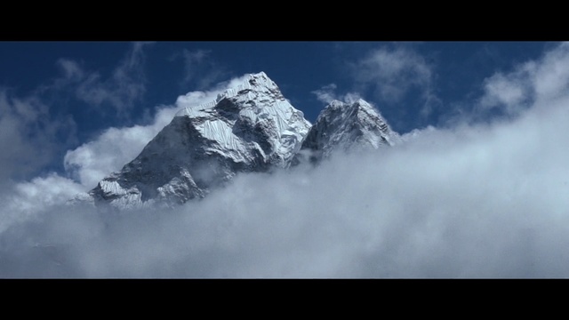 Video Reference: Mountainous landforms, Mountain, Mountain range, Nature, Sky, Cloud, Atmospheric phenomenon, Alps, Summit, Massif