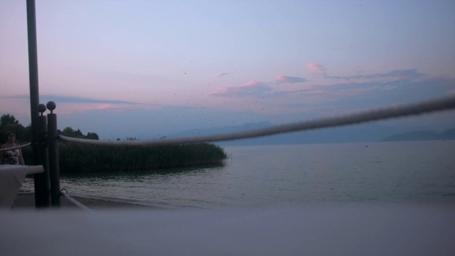 Video Reference: Sky, Horizon, Water, Atmospheric phenomenon, Calm, Morning, Evening, Sea, Sound, River