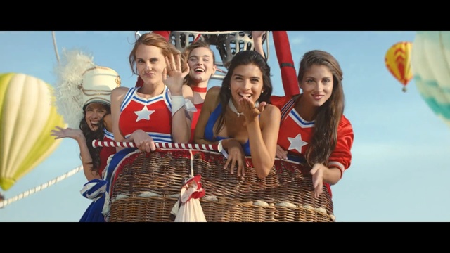 Video Reference: People, Fun, Basket, Vacation, Tourism, Leisure, Happy, Vehicle, Summer, Event