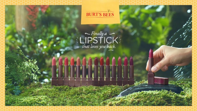 Video Reference: Product, Lawn, Green, Fence, Grass, Garden, Shrub, Plant, Herb, Home fencing, Person