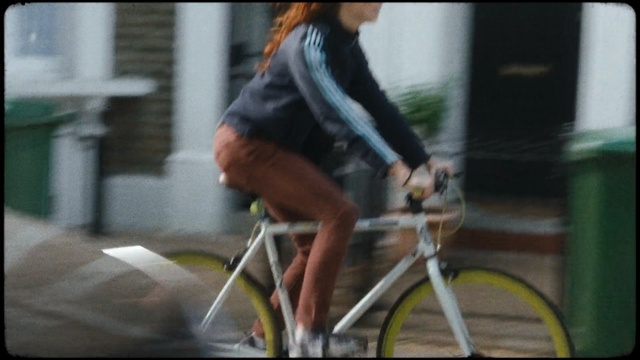 Video Reference: Bicycle, Cycling, Bicycle frame, Bicycle handlebar, Vehicle, Bicycle saddle, Bicycle part, Hybrid bicycle, Bicycle wheel, Bicycle accessory