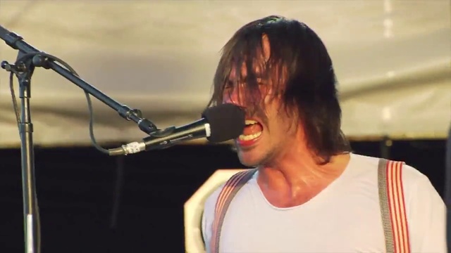 Video Reference: Singing, Singer, Microphone, Music, Music artist, Musician, Performance, Performing arts, Song, Pop music