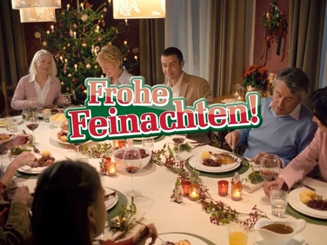 Video Reference: meal, supper, dish, food, dinner, cuisine, brunch, christmas dinner, lunch, eating, Person