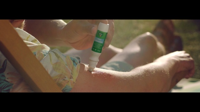 Video Reference: Hand, Arm, Finger, Leg, Medical equipment, Baby, Nail