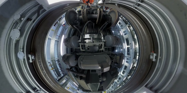 Video Reference: Aircraft engine, Wheel, Aerospace engineering, Auto part, Automotive wheel system, Jet engine, Machine, Vehicle, Rim, Metal