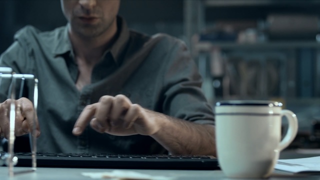 Video Reference: drink, glass, drinkware