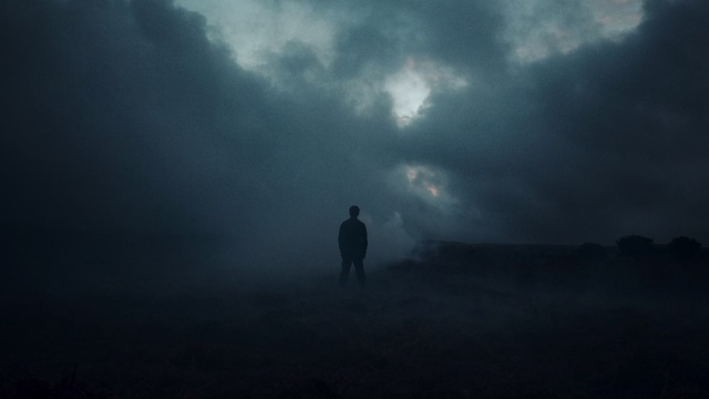 Video Reference: Sky, Atmospheric phenomenon, Darkness, Nature, Atmosphere, Black, Mist, Cloud, Light, Fog