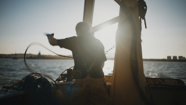 Video Reference: Water, Atmospheric phenomenon, Sea, Photography, Vehicle, Boat