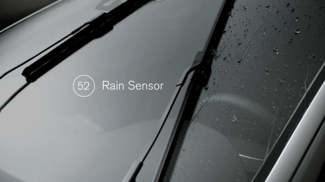 Video Reference: Windshield, Windscreen wiper, Glass, Automotive exterior, Automotive window part, Auto part, Window, Vehicle door, Vehicle, Hood