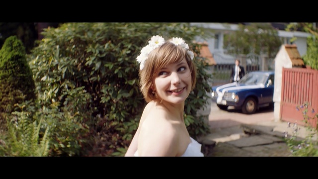 Video Reference: Hair, Photograph, Facial expression, Lady, Hairstyle, Blond, Beauty, Snapshot, Head, Car, Person