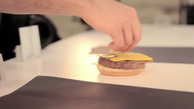 Video Reference: Food, Cheeseburger, Hamburger, Dish, Fast food, Cuisine, Junk food, Finger food, Breakfast sandwich, Sandwich