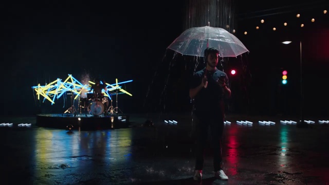 Video Reference: Entertainment, Performance, Stage, Performing arts, Performance art, Light, Event, Water, Concert, Night