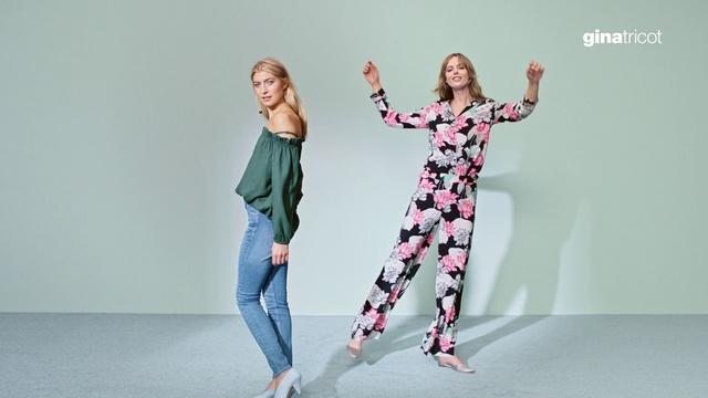 Video Reference: Dance, Fashion, Fun, Performance, Choreography, Performing arts, Event, Leggings, Talent show, Performance art, Person