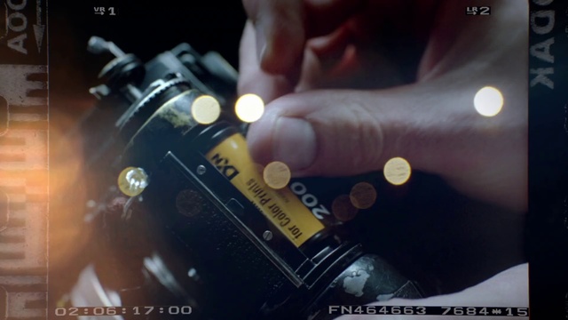 Video Reference: Cameras & optics, Camera, Reflex camera, Single-lens reflex camera, Electronics, Photography, Hand, Macro photography, Mirrorless interchangeable-lens camera, Camera accessory