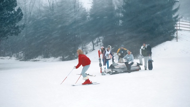 Video Reference: Skier, Snow, Skiing, Winter sport, Ski, Winter, Cross-country skiing, Alpine skiing, Ski Equipment, Recreation