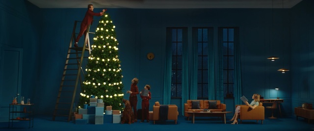 Video Reference: Christmas tree, Christmas, Tree, Christmas decoration, Blue, Christmas ornament, Lighting, Room, Architecture, Event