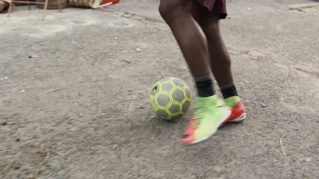 Video Reference: Ball, Soccer ball, Football, Soccer, Street football, Leg, Footwear, Freestyle football, Human leg, Shoe